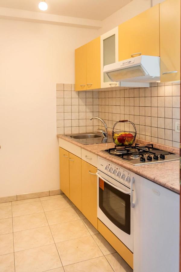 Апартаменты Clorinda Sea View Free Parking Ровинь Экстерьер фото